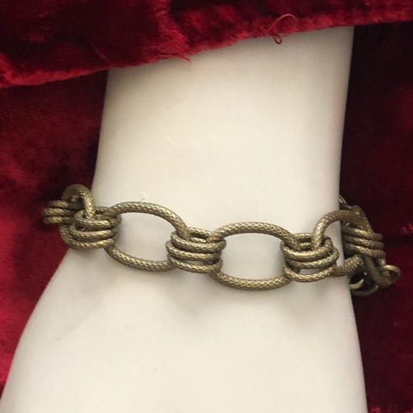 Grayling Bracelet - Picture 2 of 13